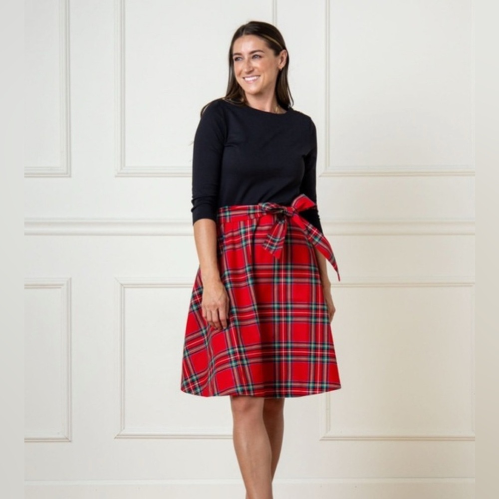 HOPE & HENRY Women’s 3/4 Sleeve Black and Red Plaid French Skater Dress - 8